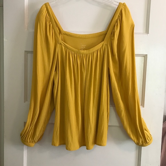 a new day Tops - Flowy Boho Peasant Style Top sz L